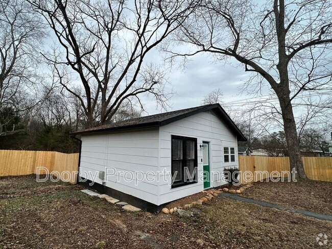 Building Photo - 1411 Marlboro Ave