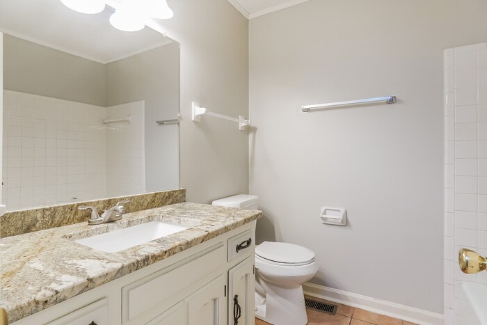 Building Photo - 204 Tradewinds Cir