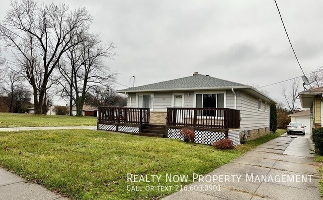 Building Photo - 5283 E 133rd St
