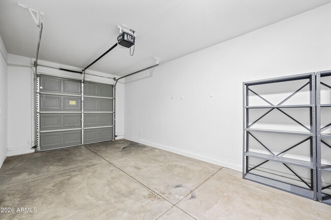 Building Photo - 1516 E Mobile Ln