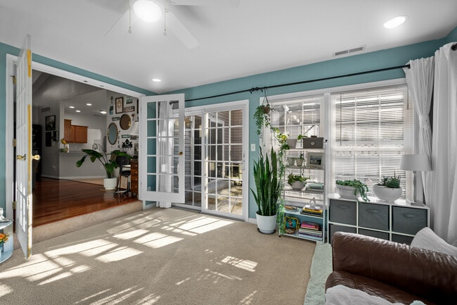 Building Photo - 49 Humphreys Dr