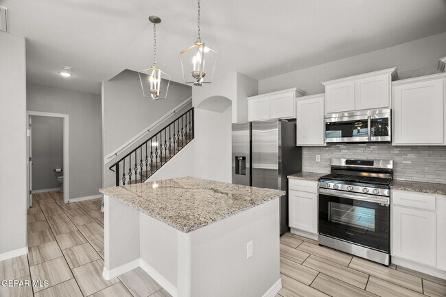 Building Photo - 14760 Sam Garcia Ave