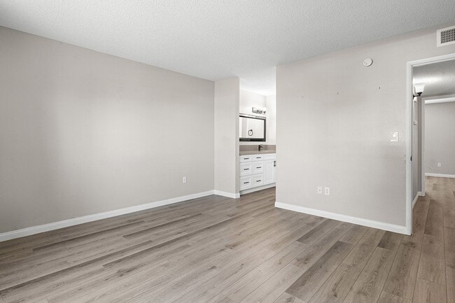 Building Photo - 4174 Genesee Ave