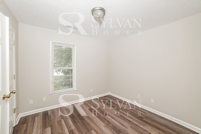 Building Photo - Living where You Love is Good for your Heart!