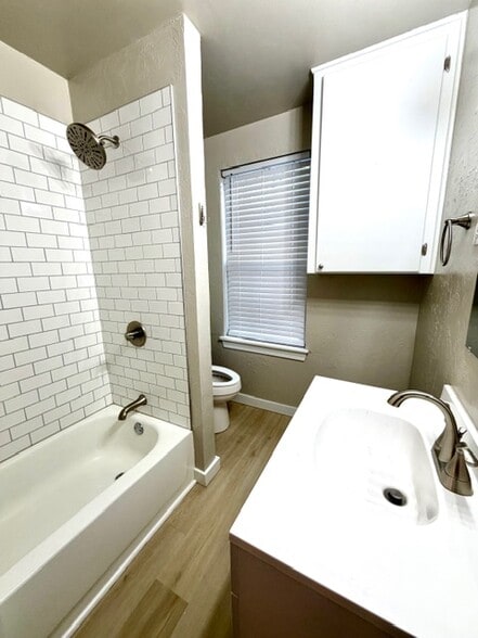 Building Photo - 1912 NW 12th St