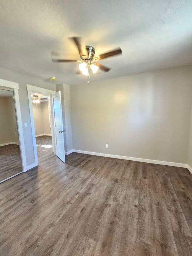 Building Photo - 3 Bedroom Fully Remodeled Home in Downtown...