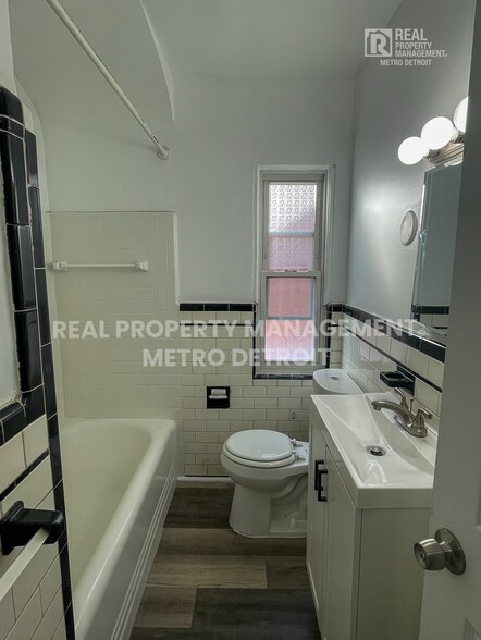 Building Photo - 16210 Ferguson St