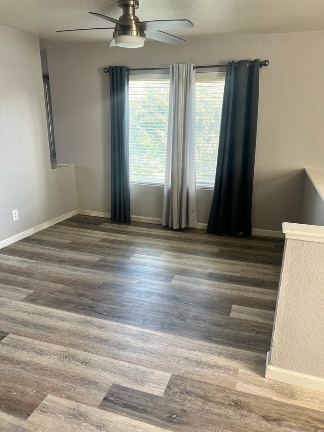 Building Photo - 1604 Porter Way