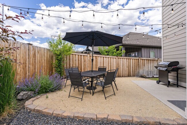 Building Photo - 60999 SE Geary Dr