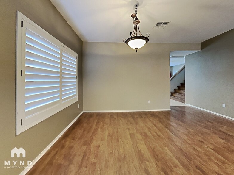 Building Photo - 2157 S Luther