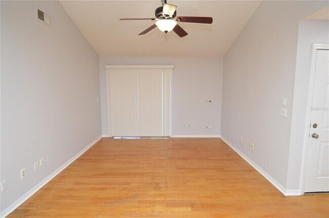 Building Photo - 10263 Gandy Blvd N