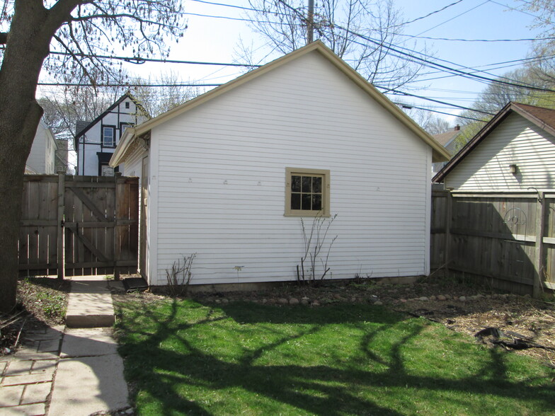 Garage and Fenced Yard - 3339 N Oakland Ave