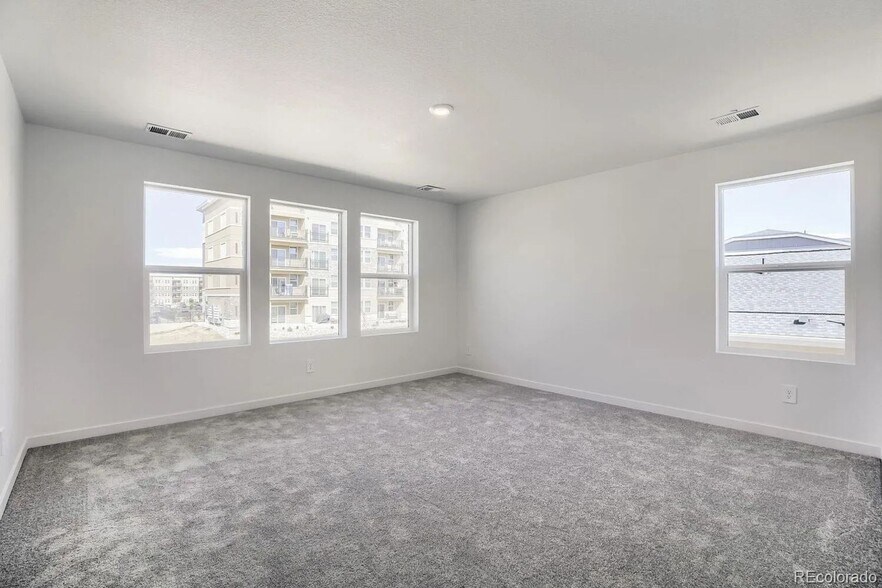 Building Photo - 236 Kobe Ln