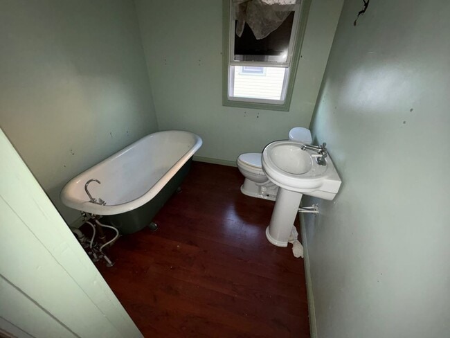 Building Photo - FOR SALE: Low Money Down Rental Opportunity