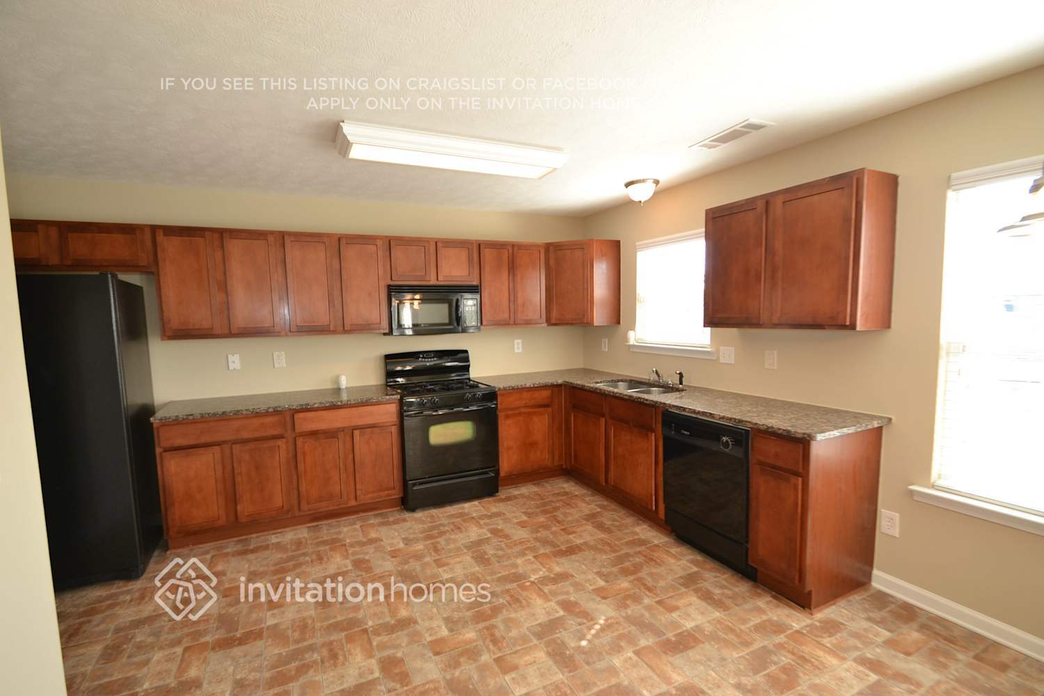 Building Photo - 4579 Chafin Point Ct
