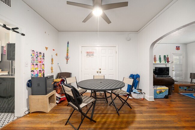 Building Photo - 1254 SW 9th Rd