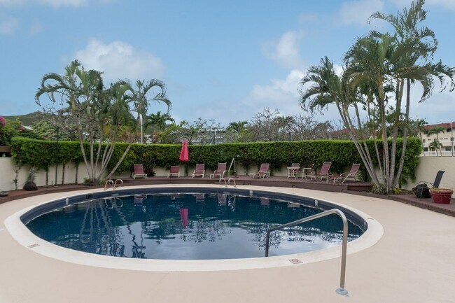Building Photo - Spacious 2BD/2BA Condo with 2 Covered Parking Stalls in Kailua
