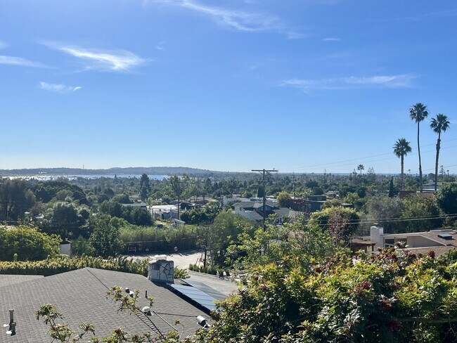 Building Photo - 2503 Aster St