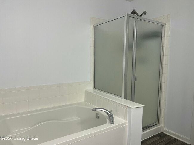 Building Photo - 5057 Tealwood Dr