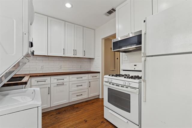 Building Photo - 5422 Martel Ave