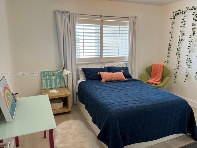 Building Photo - 240 Galen Dr