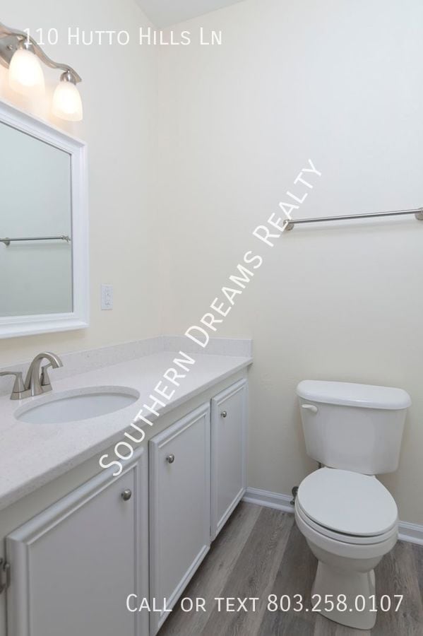 Building Photo - 110 Hutto Hill