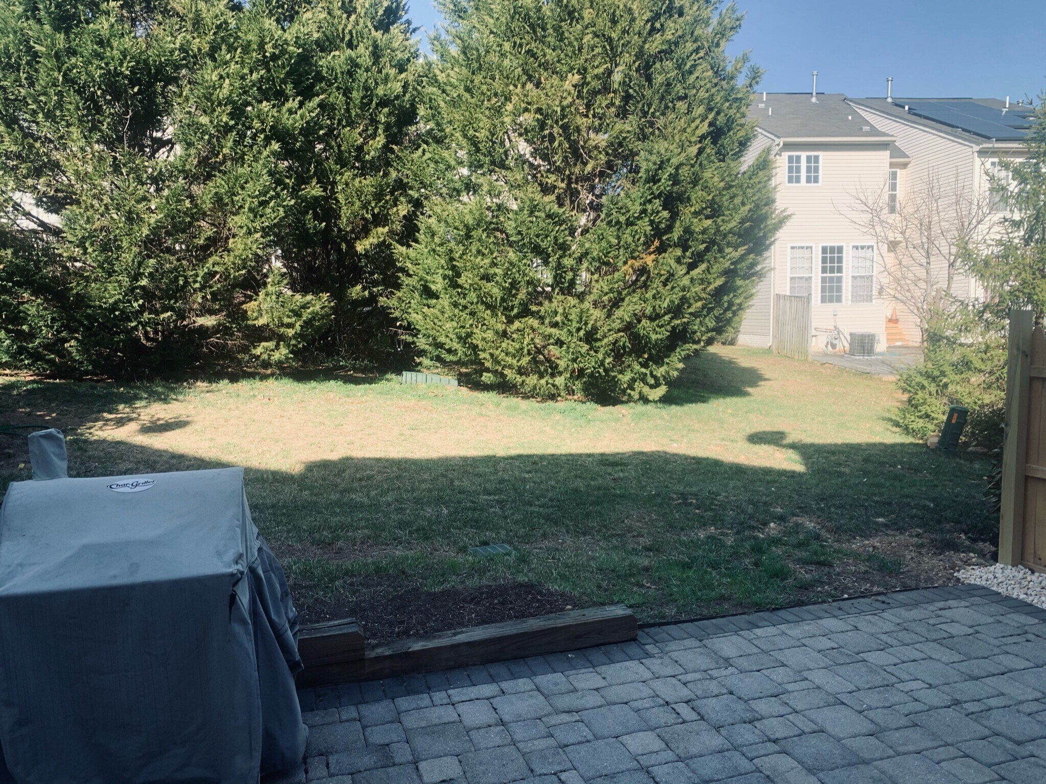 Patio 4 - 6520 Landing Way
