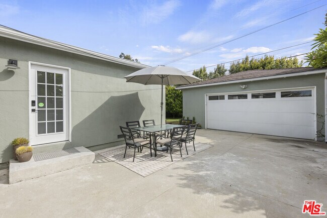 Building Photo - 1772 Orange Grv Ave