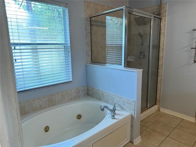 Building Photo - 10606 Shady Falls Ct