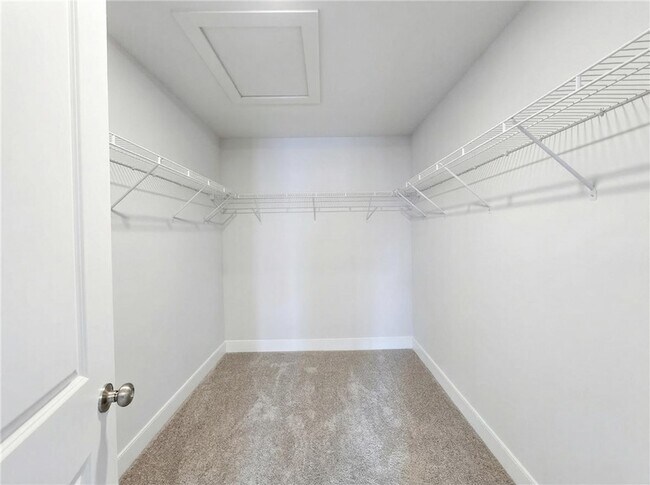 Building Photo - 305 Frederick Wy