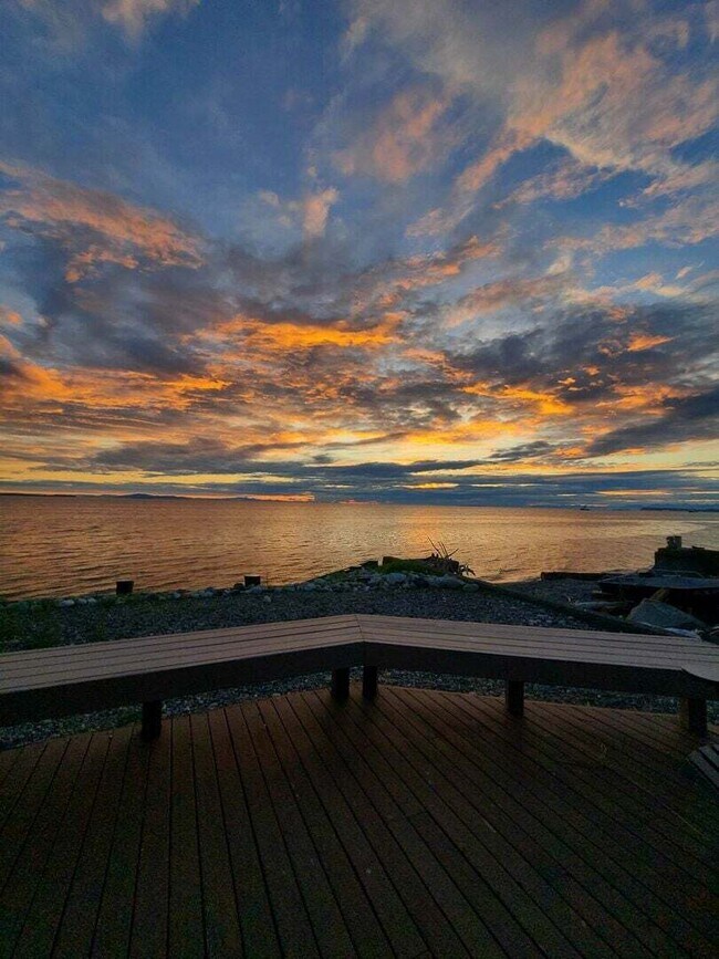 Building Photo - 4183 Sucia Dr