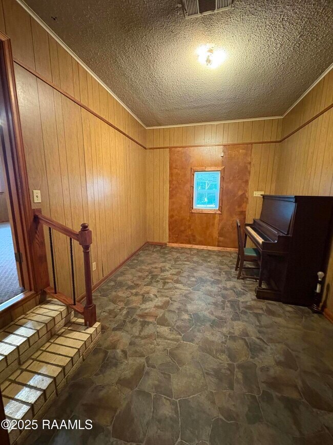 Building Photo - 134 Barton Pl