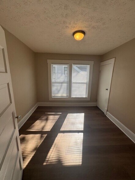 Building Photo - Bates-Hendricks/Newly Remodeled 3 Bedroom ...