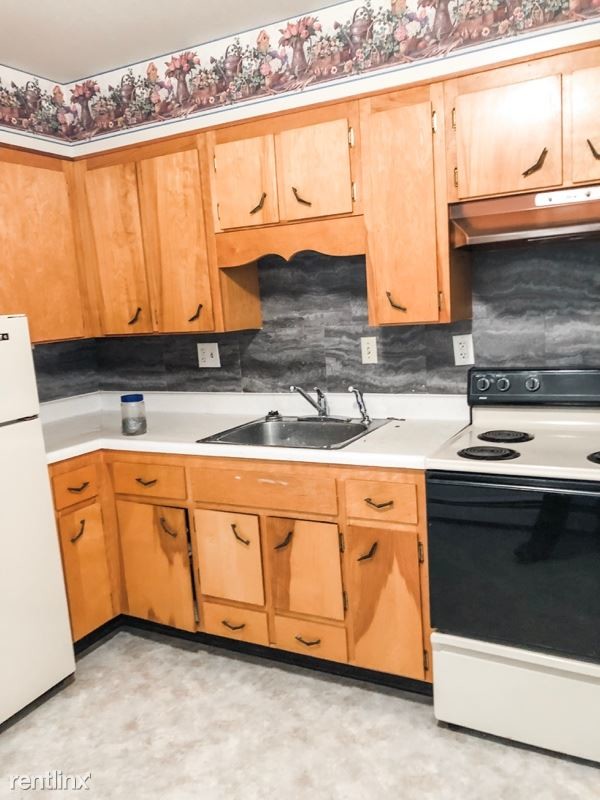 Building Photo - 2 br, 1 bath Apartment - 416 E Oak St