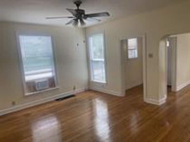 Building Photo - 210 N Central Ave