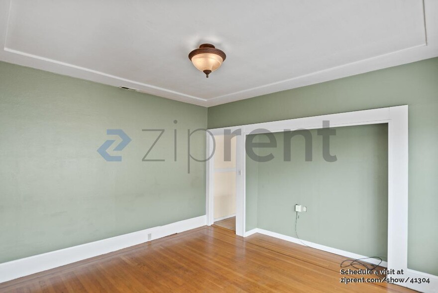 Building Photo - 850 40th St