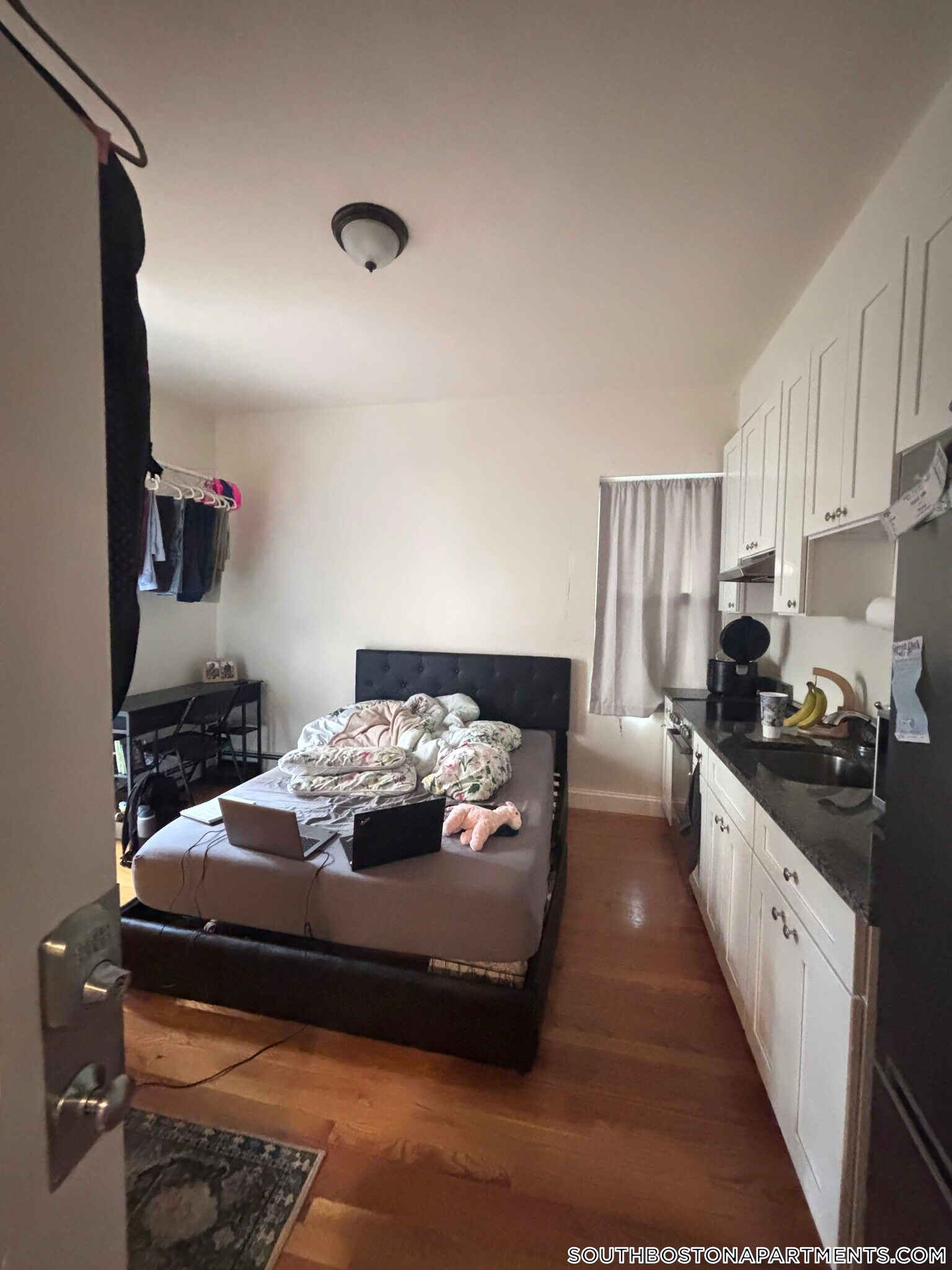 Building Photo - 501 E Broadway