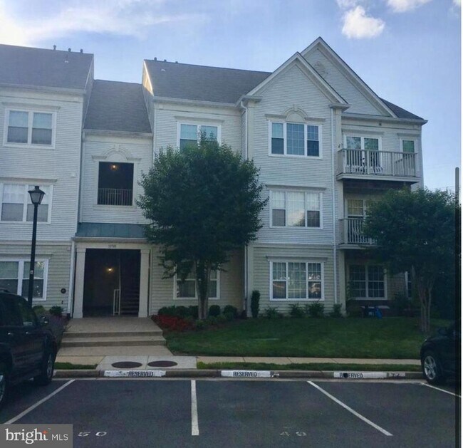Building Photo - 12501 Hayes Ct