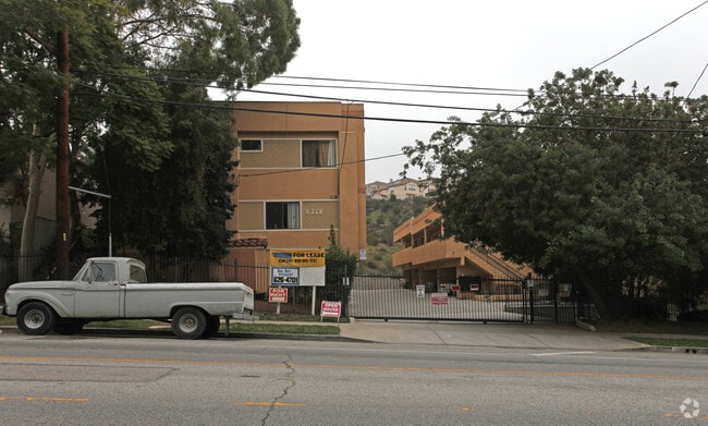 Building Photo - Monterey Apartments