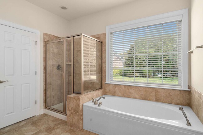 Building Photo - 217 Conservatory Drive