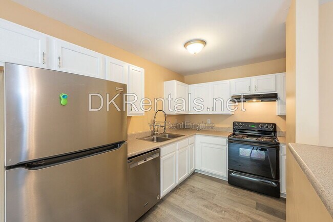 Building Photo - 7712 Autry Cir