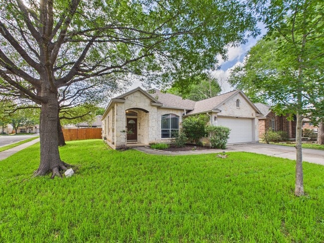 Building Photo - Charming Single-Story Retreat with Designer Finishes in South Austin