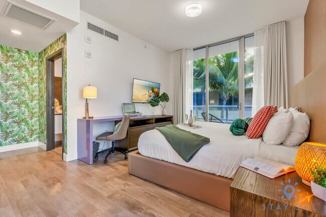 Building Photo - 777 N Ocean Dr