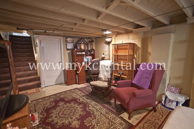 Building Photo - 4916 Juniper Dr
