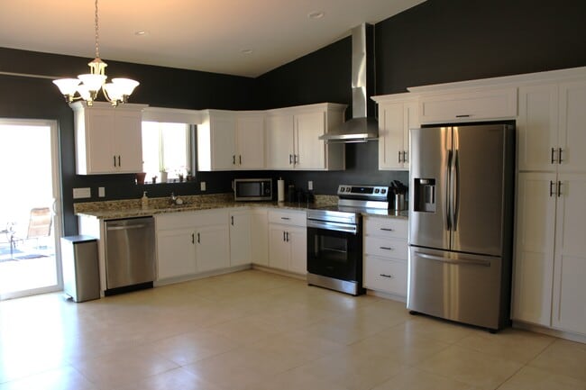 Building Photo - 1761 Aguila Ct