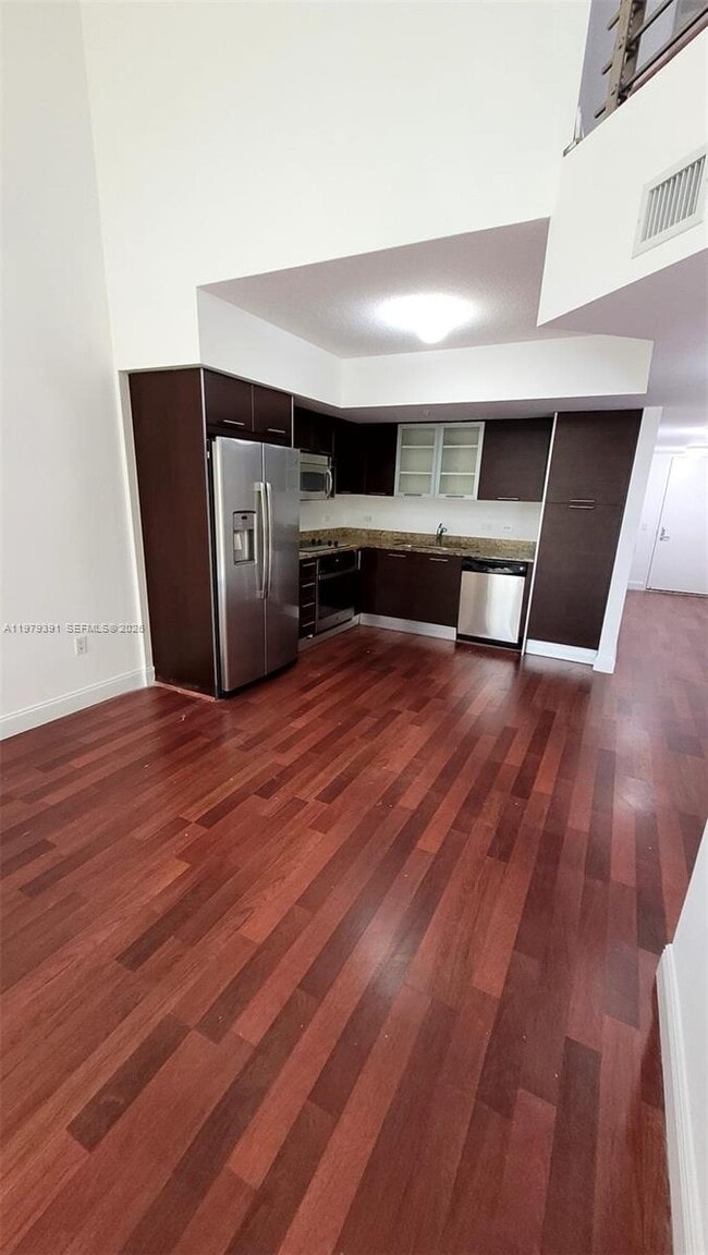 Building Photo - 41 SE 5th St