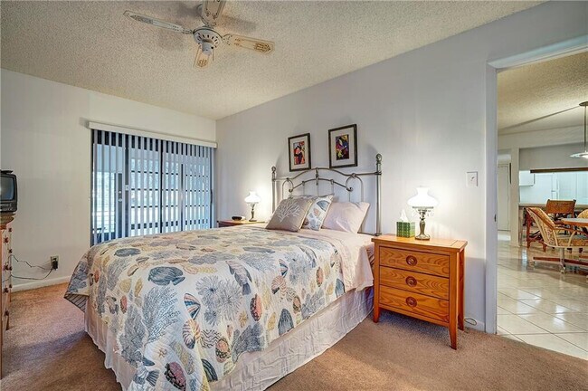 Building Photo - 15469 Lakes of Delray Blvd