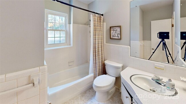 Building Photo - 2844 Goneaway Rd