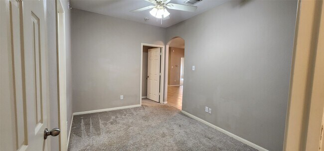 Building Photo - 22907 Lily Creek Dr