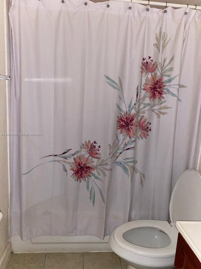 Building Photo - 10105 W Sunrise Blvd